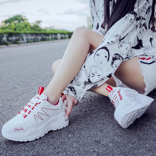 Giày thể thao nữ sóng đỏ