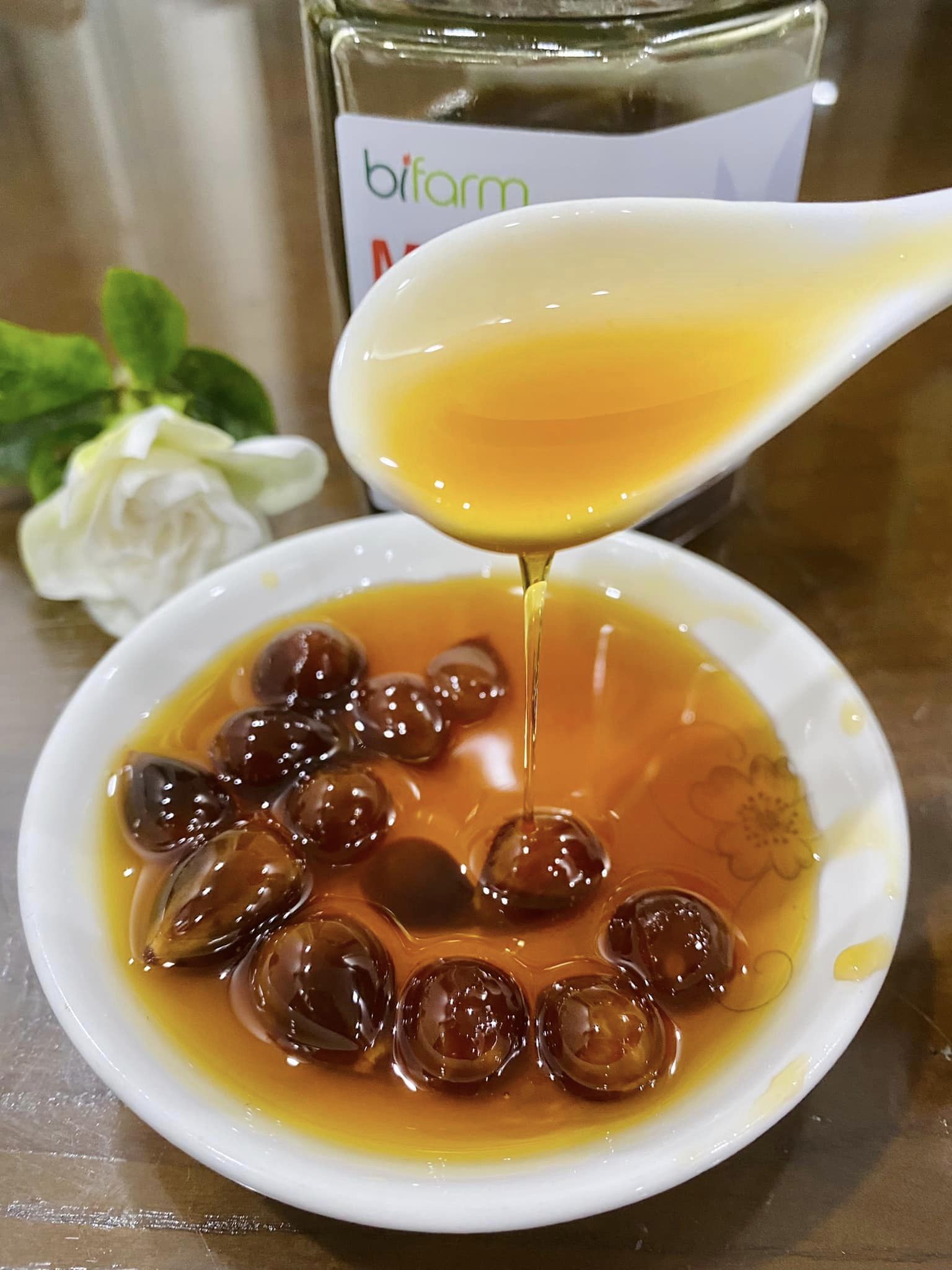 MẬT ONG NGÂM TỎI CÔ ĐƠN_HŨ 500ML