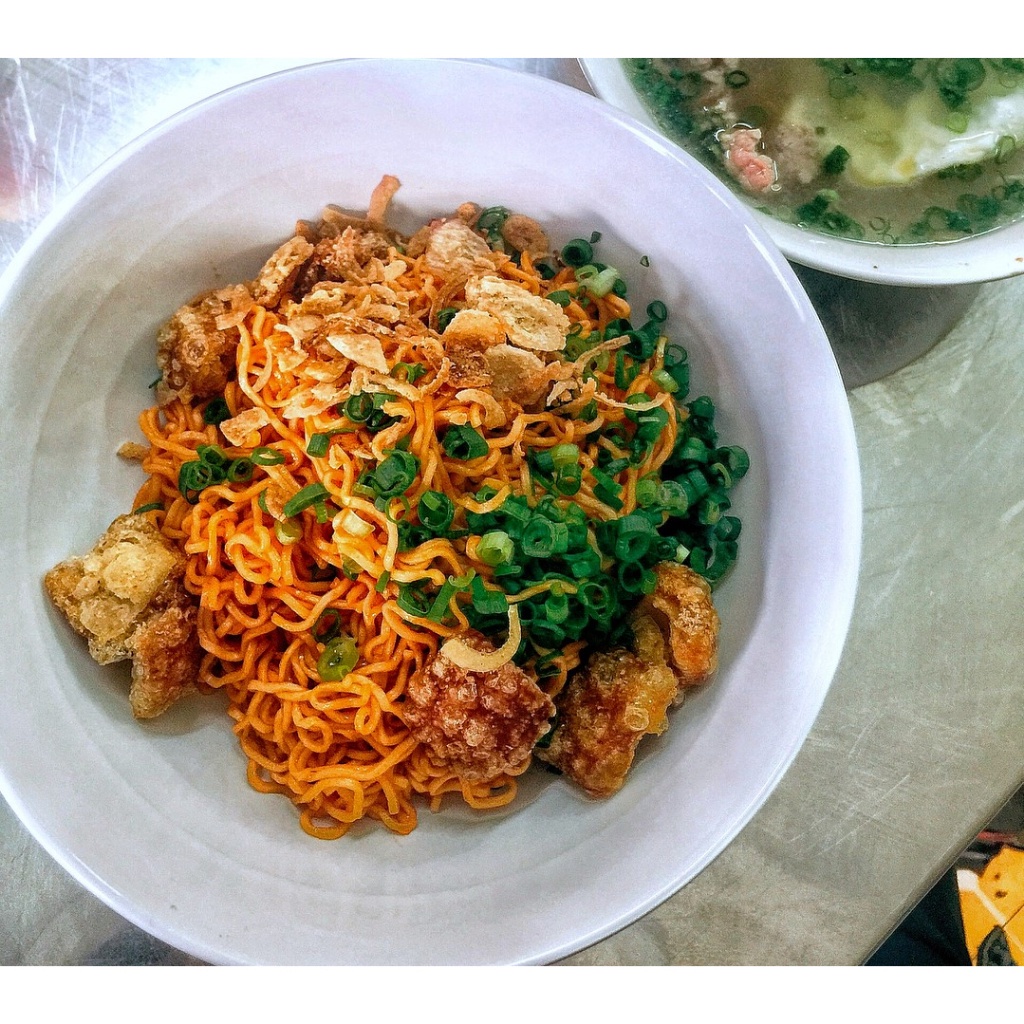 Mì Ăn Liền - Mì Trộn Yeul Vị Gà Cay OTOKI 70g