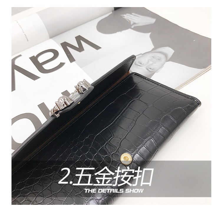 Ví Clutch Nữ Vân Da Cá Sấu Khóa Rồng