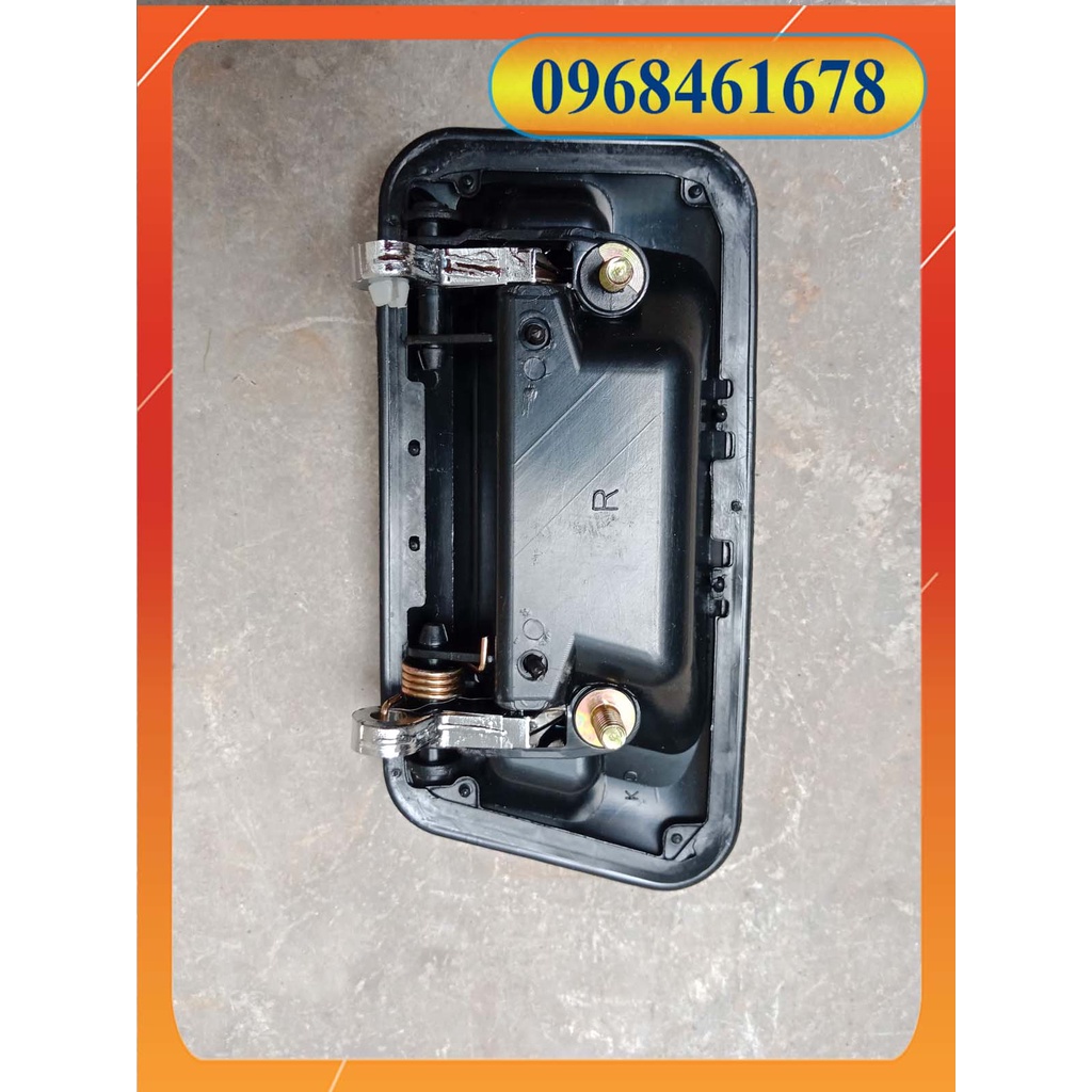 Tay mở cửa ngoài Mitsubishi Jolie