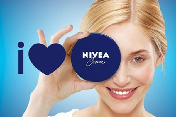 KEM DƯỠNG ẨM DA NIVEA CREAM 30G