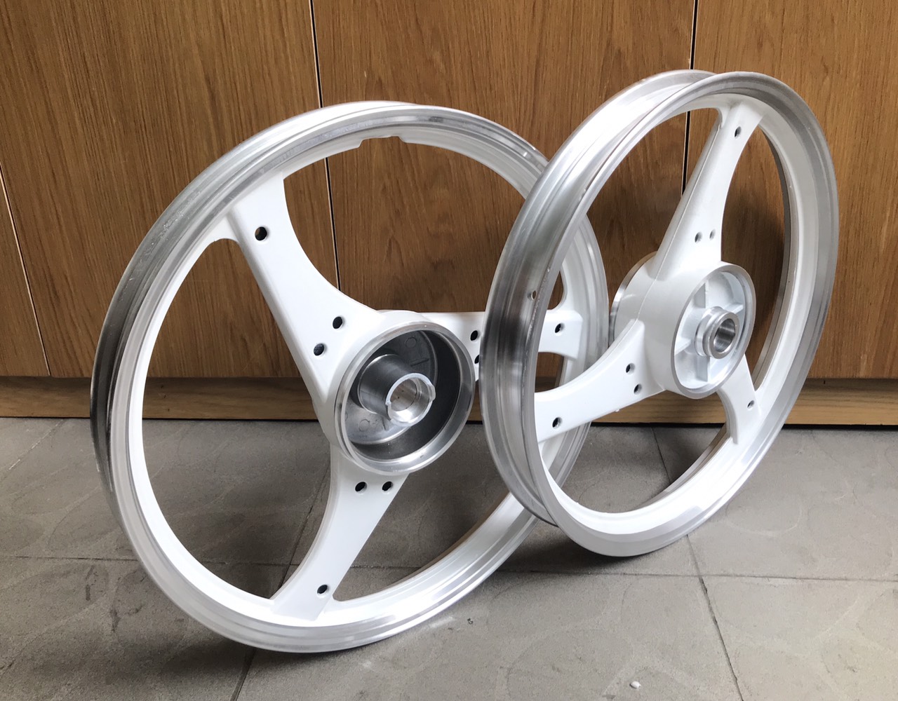 MÂM-VÀNH ĐÚC 3 CÂY 2 THẮNG ĐÙM GẮN DR,WA