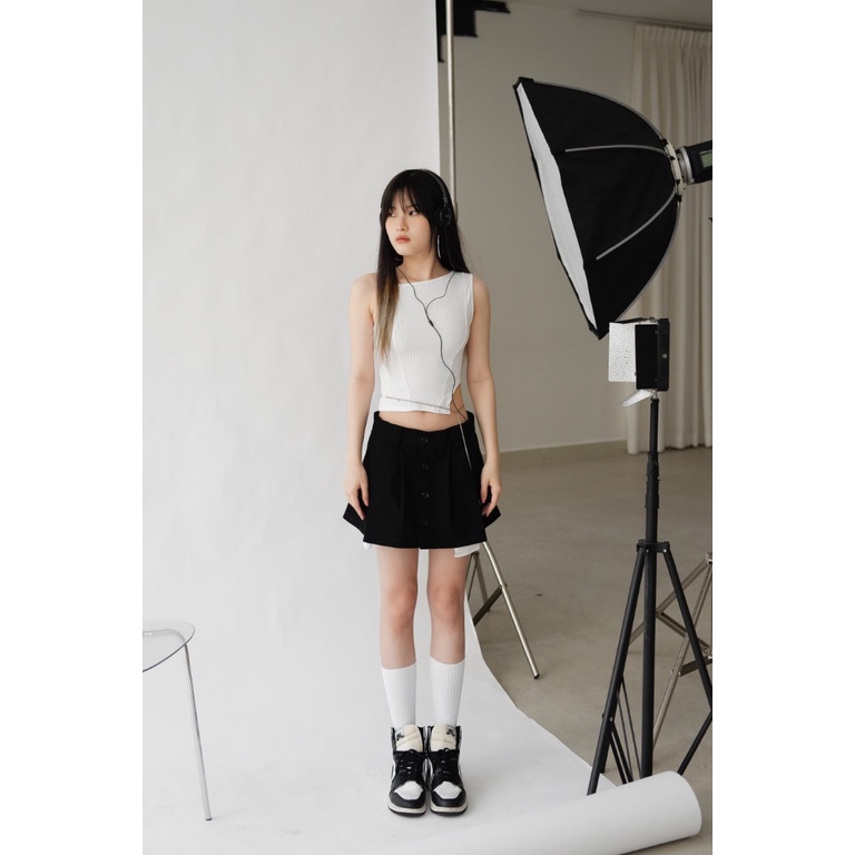 Bất Đối Xứng Croptop // 19 DEGREES