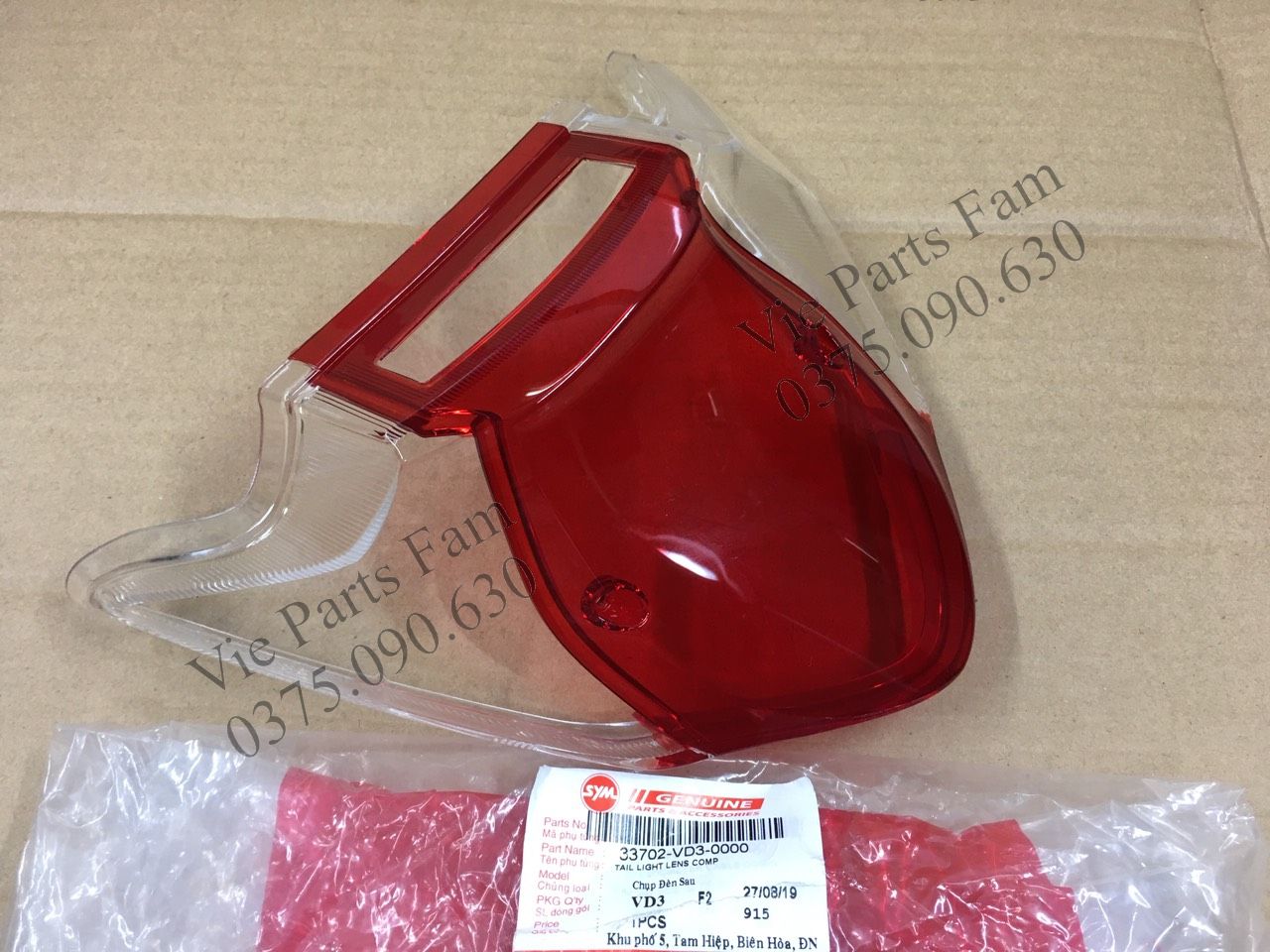 CHỤP ĐÈN SAU XE EZ SYM