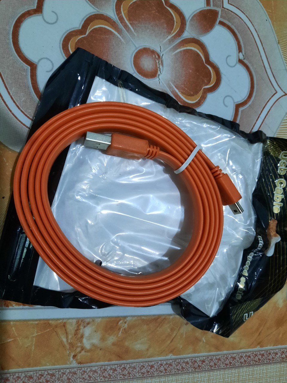 Cáp sạc usb ra mini usb (hình thang) - dây dẹp dài 1.4m