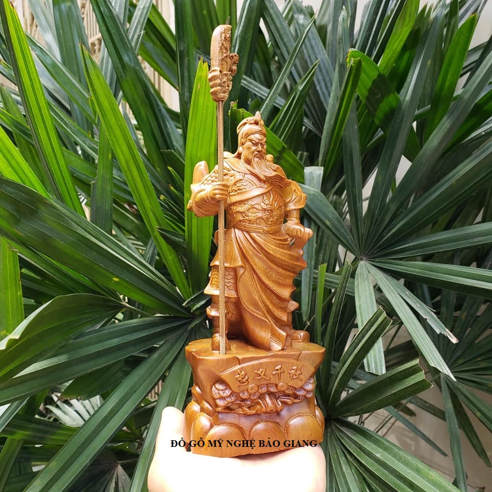 Tượng quan công gỗ bách xanh cao 20cm