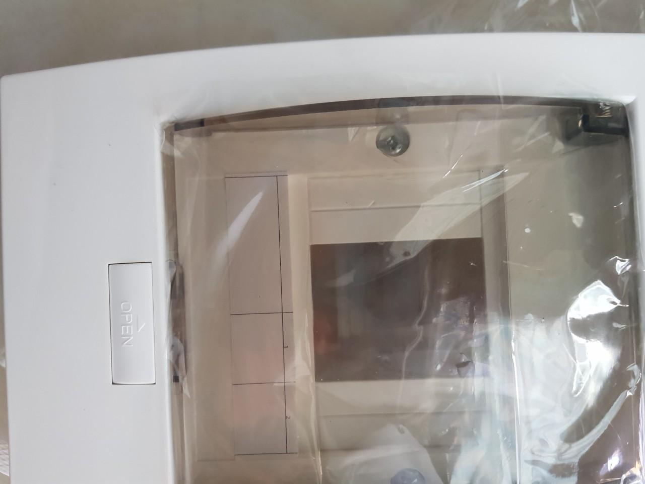Tủ điện 2 – 4 đường Panasonic – NDP104P