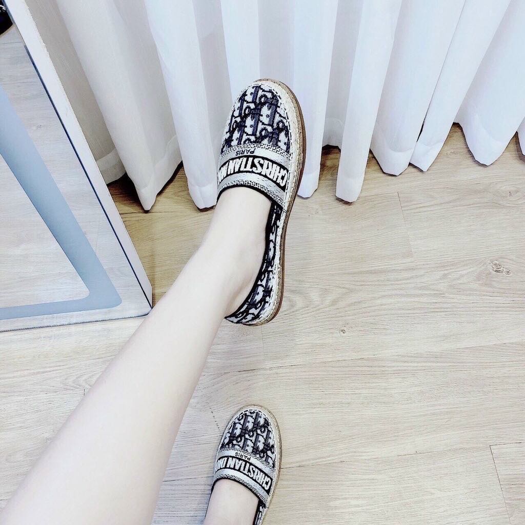Giày SlipOn thổ cẩm Dior