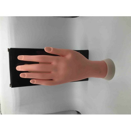 [HCM]bàn tay giả silicon học làm móng nail