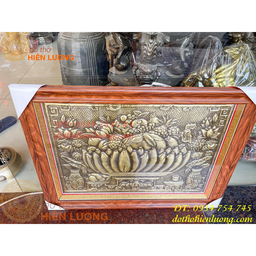Tranh ngũ quả bằng đồng màu nâu giả cổ kích thước 50x70cm