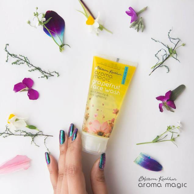 Sữa rửa mặt bưởi chùm Aroma Magic Grapefruit Face Wash - hebenastore