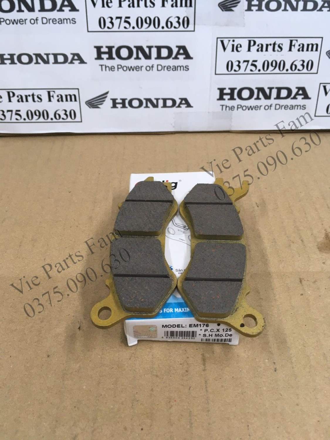 Má phanh dầu trước heo dầu 3 piston không có abs xe pcx , sh mode , hàng din elig mới 100%