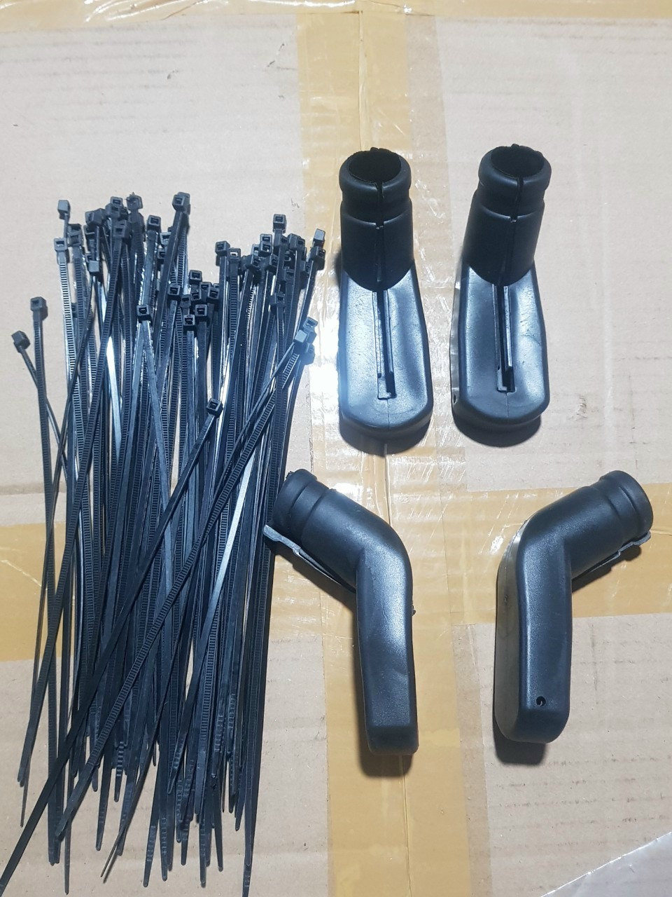 Lót cao su chân chống xe máy hàng sịn