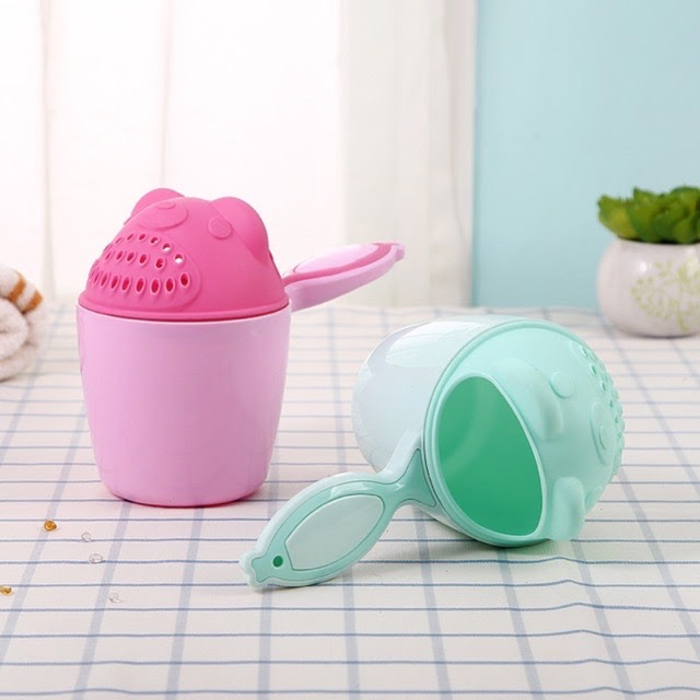 Ca múc nước,ca tắm gội đầu đa năng cho bé