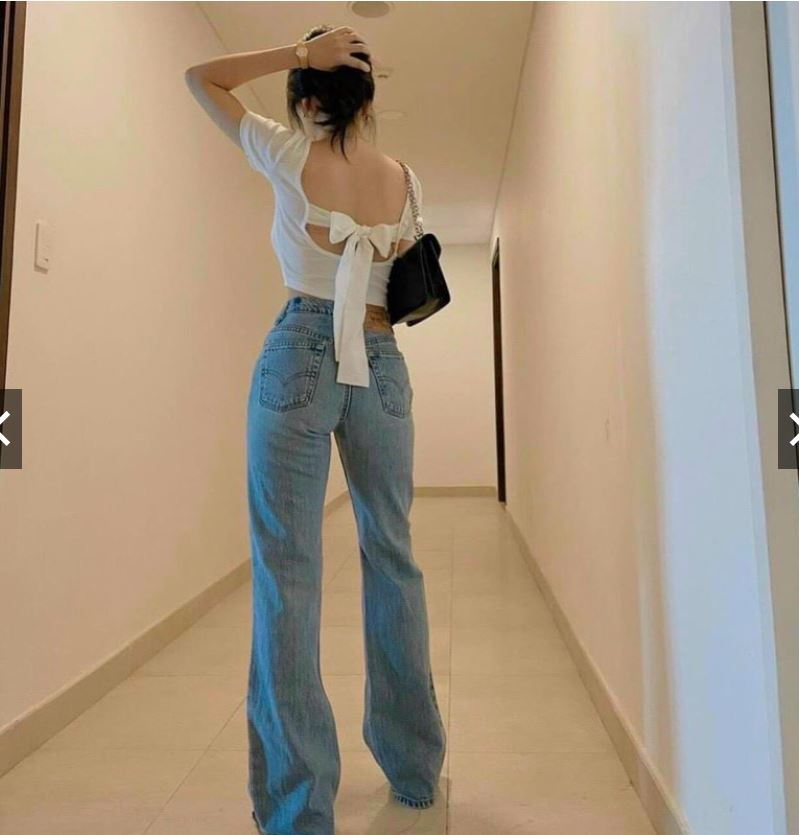 Áo cổ vuông thắt nơ sau lưng