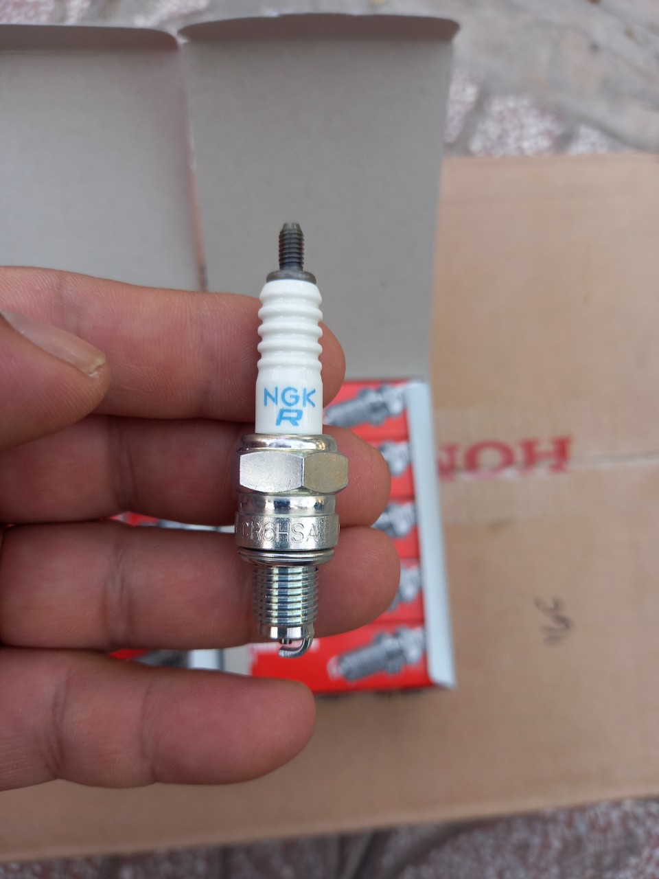 BUGI YAMAHA CHÂN NGẮN SIRIUS, JUPITER ZIN