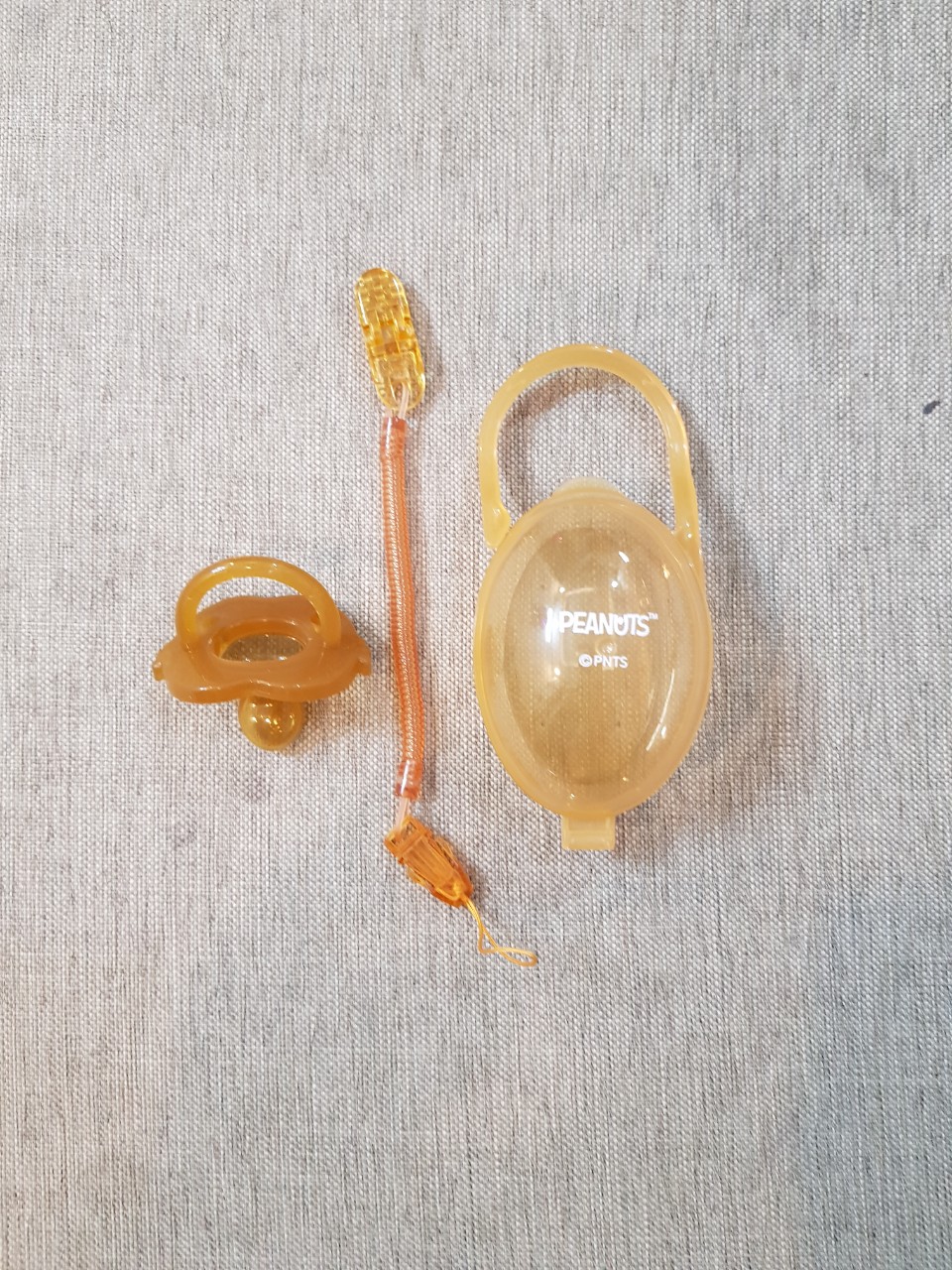 NÚM TI GIẢ SILICON NANO SIÊU MỀM, KHÁNG KHUẨN PEANUTS CHO BÉ