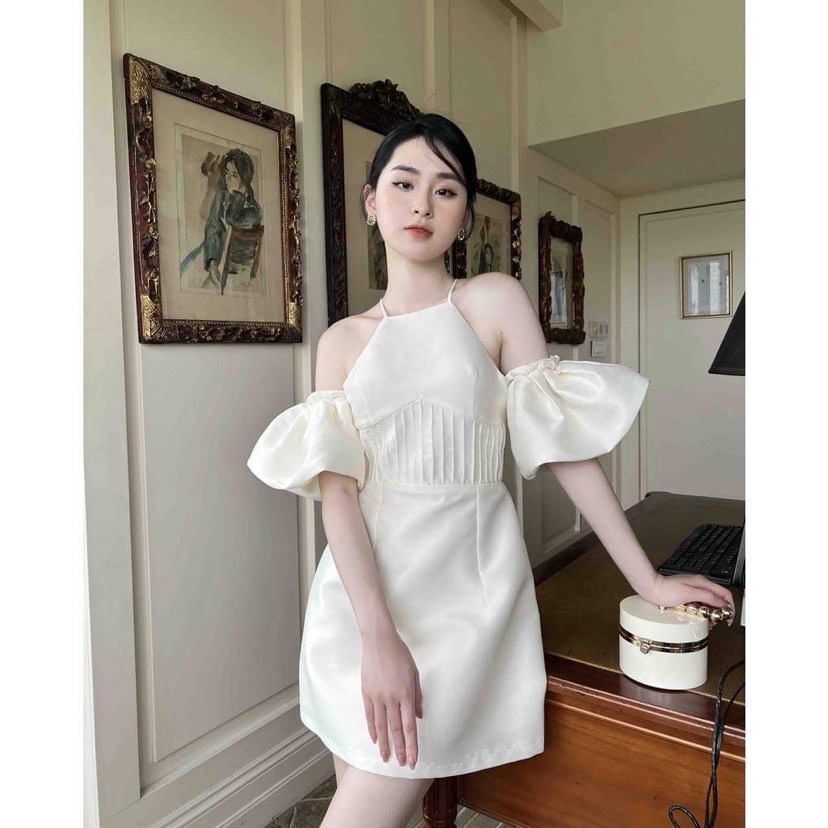 Đầm dự tiệc cổ yếm tay rớt chất phi dầy dặn - Rebecca