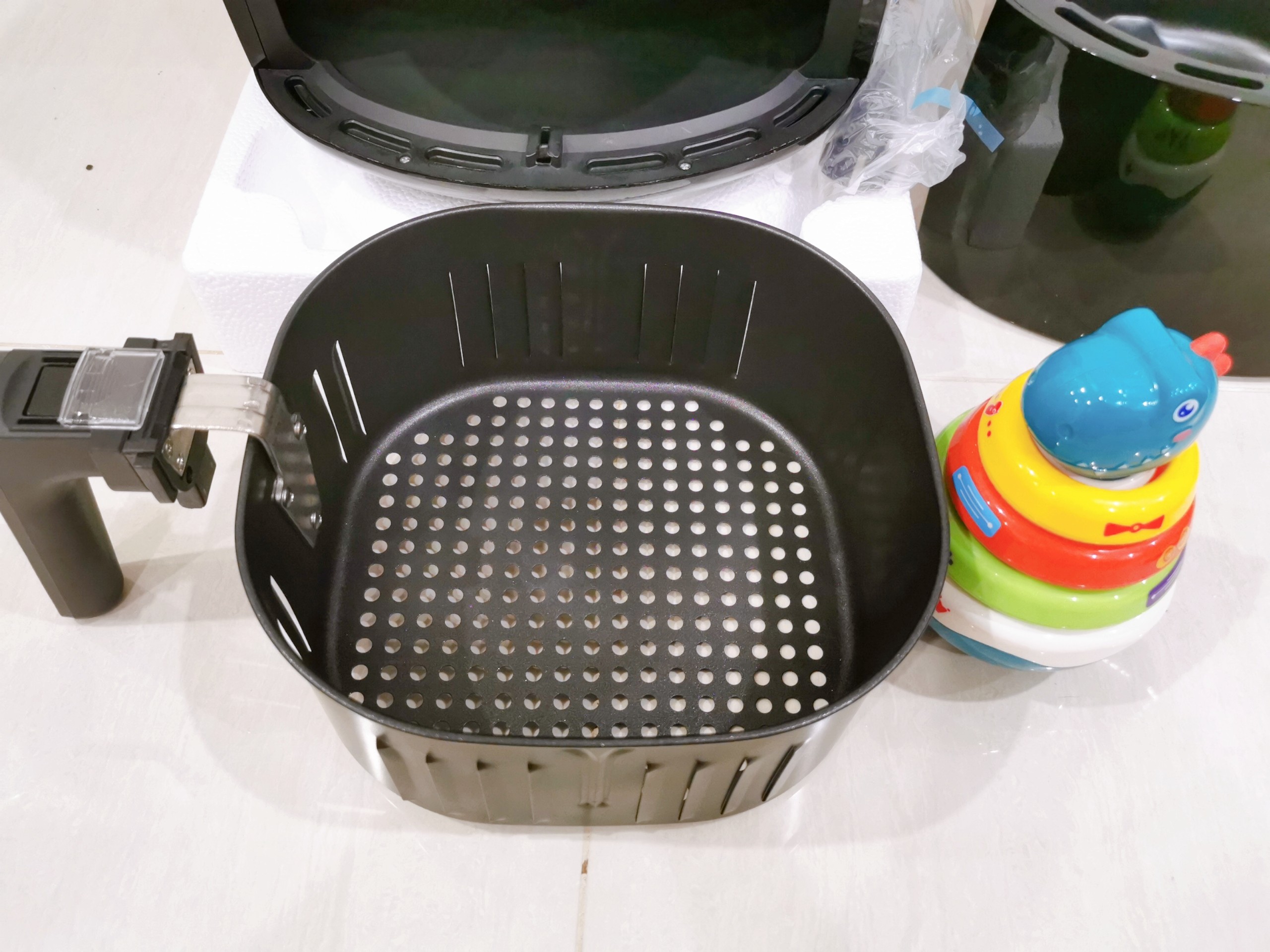 Nồi chiên không dầu điện tử LOCK&LOCK EJF357 (5.2L) 1800W