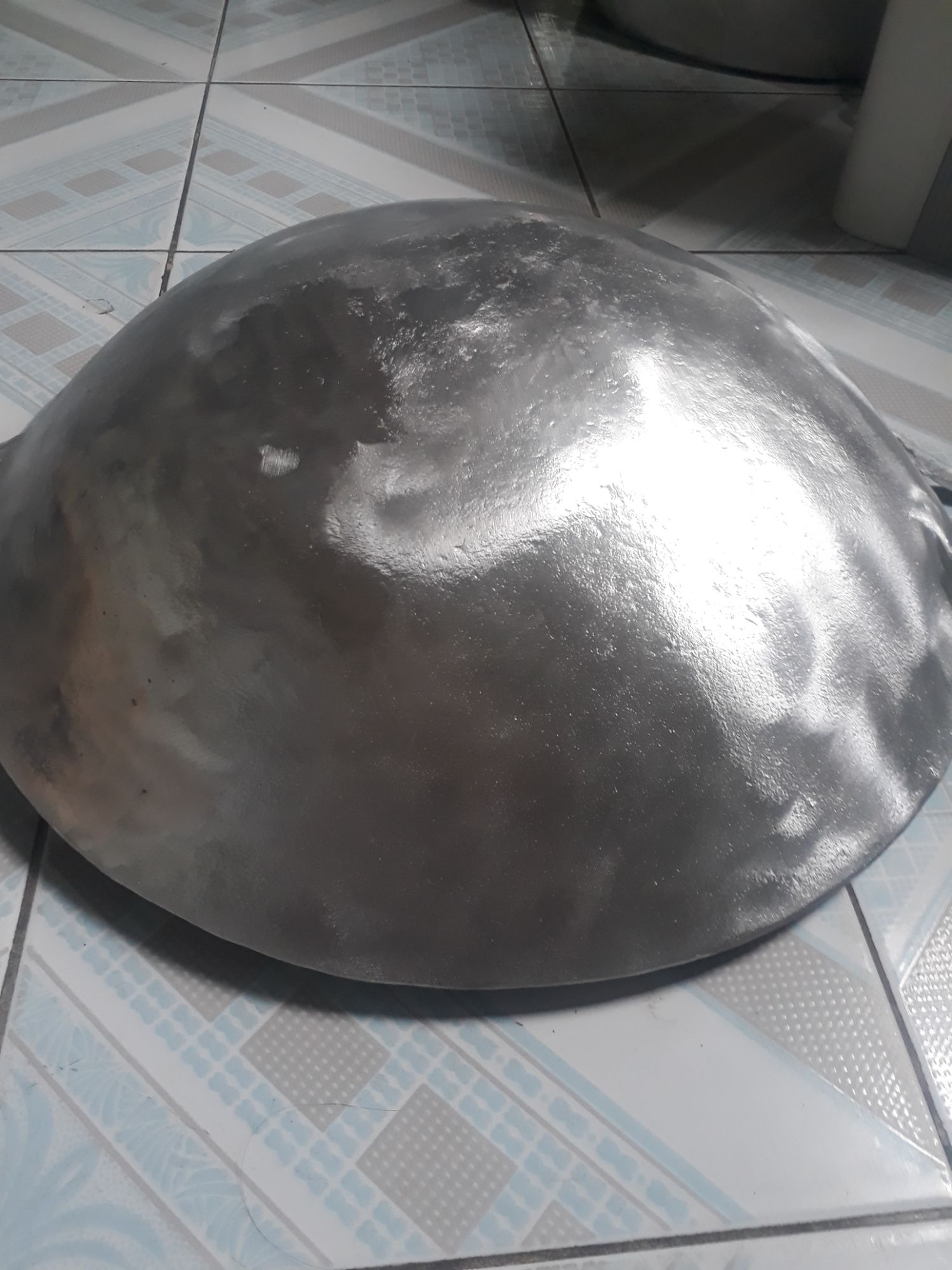 chảo gang đít vũng dk47cm đã mài bóng