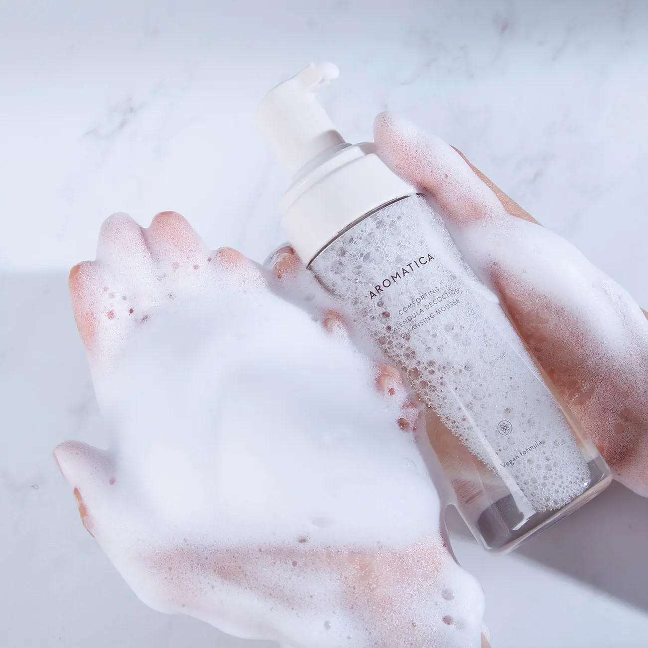 Bọt rửa mặt AROMATICA Comforting Calendula Decoction Cleansing Mousse 170ml