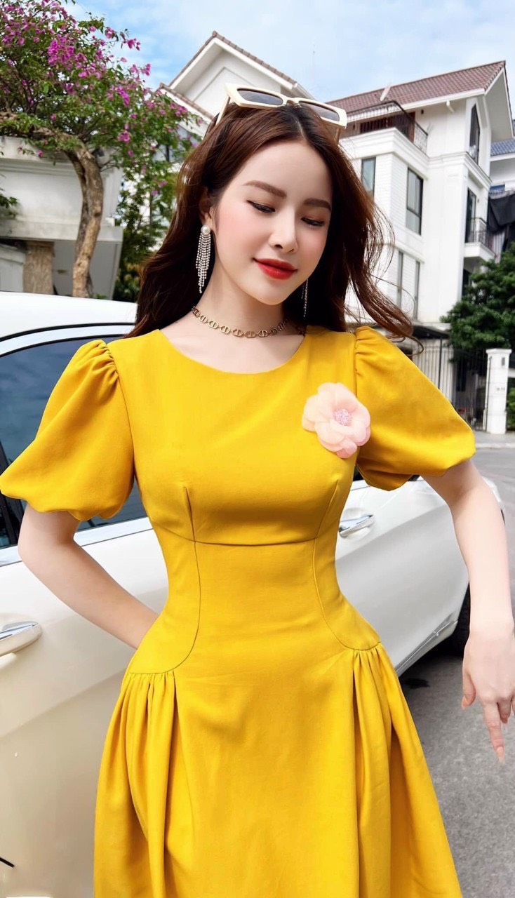 FreeshipMAX[ HCM] ĐẦM XÒE VÀNG TAY PHỒNG PHỐI HOA