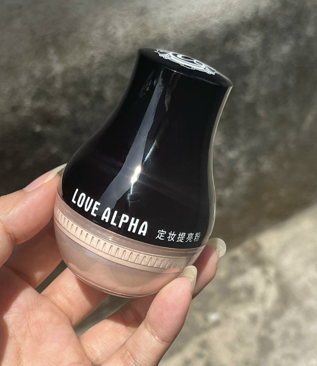 [HCM] Phấn Phủ Bột LoVe ALPHA Trang Điểm Sáng Mịn Da