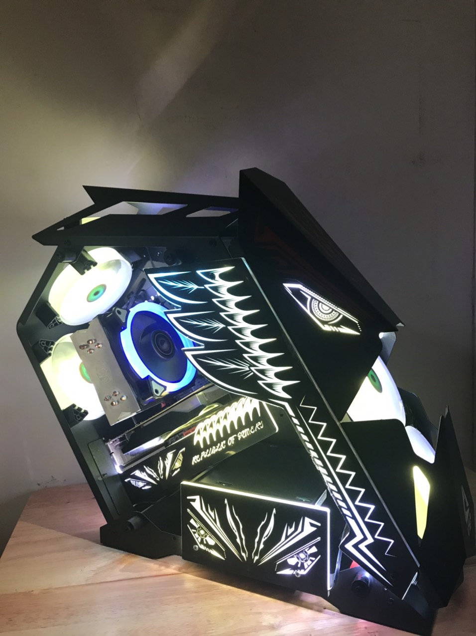 Máy Pc Gaming Esport Robot GIÁ SAY NẮNG (Core i3 9100F/DDR4 8GB Bus 3200/SSD 128GB/HDD 500GB)