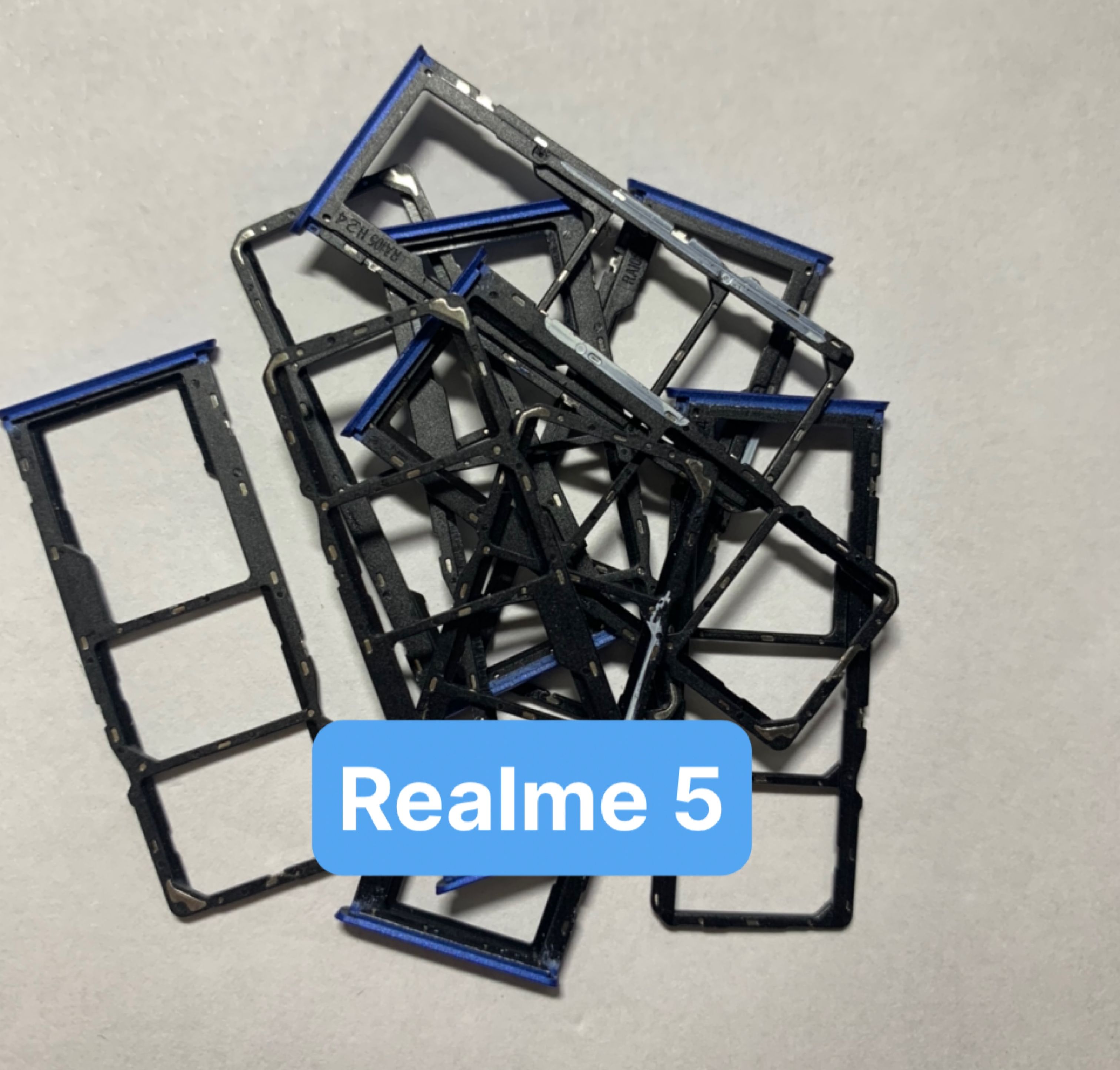 Khay sim điện thoại realme 5