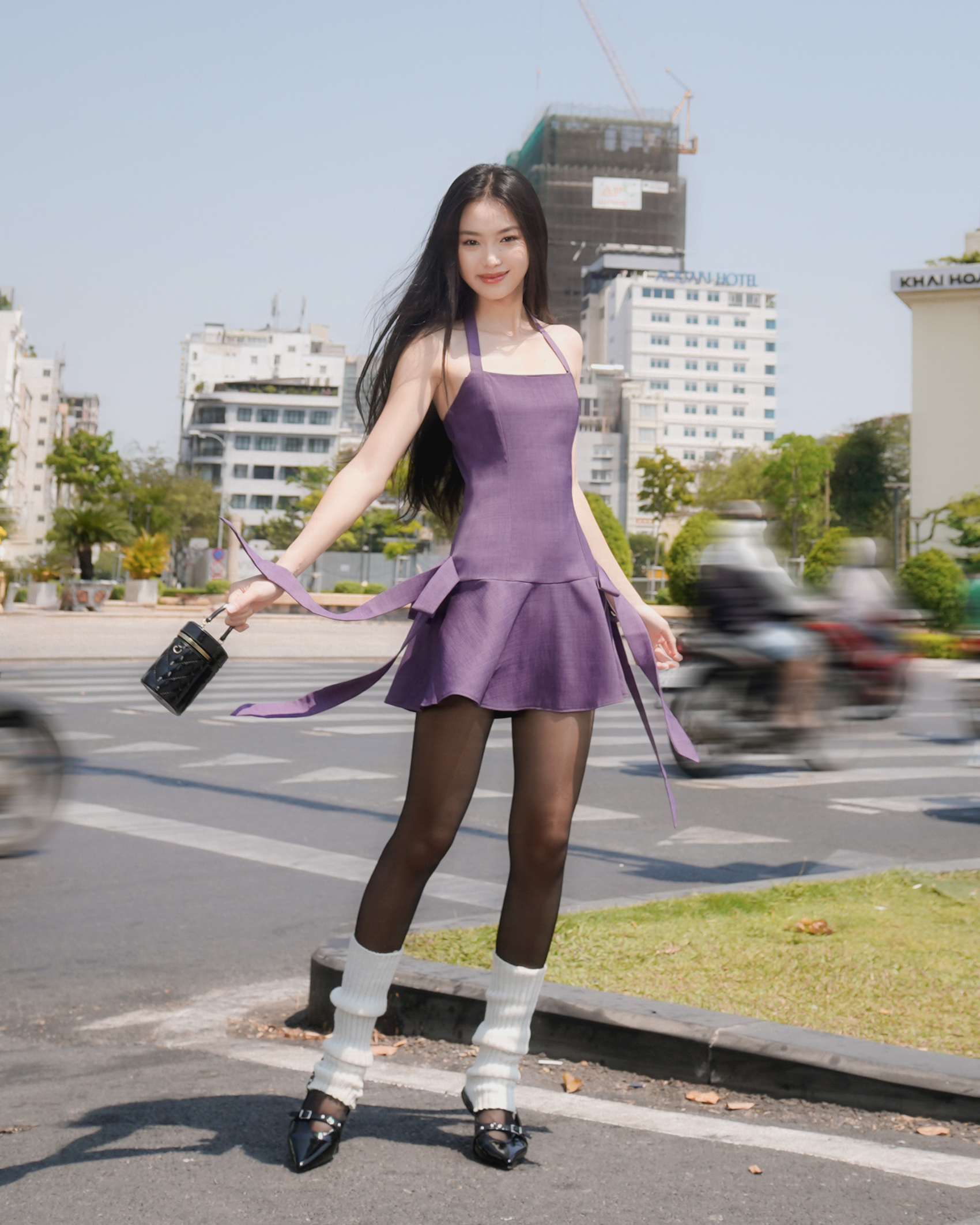DALLA Đầm cột dây cổ yếm gắn nơ 2 bên (D21)