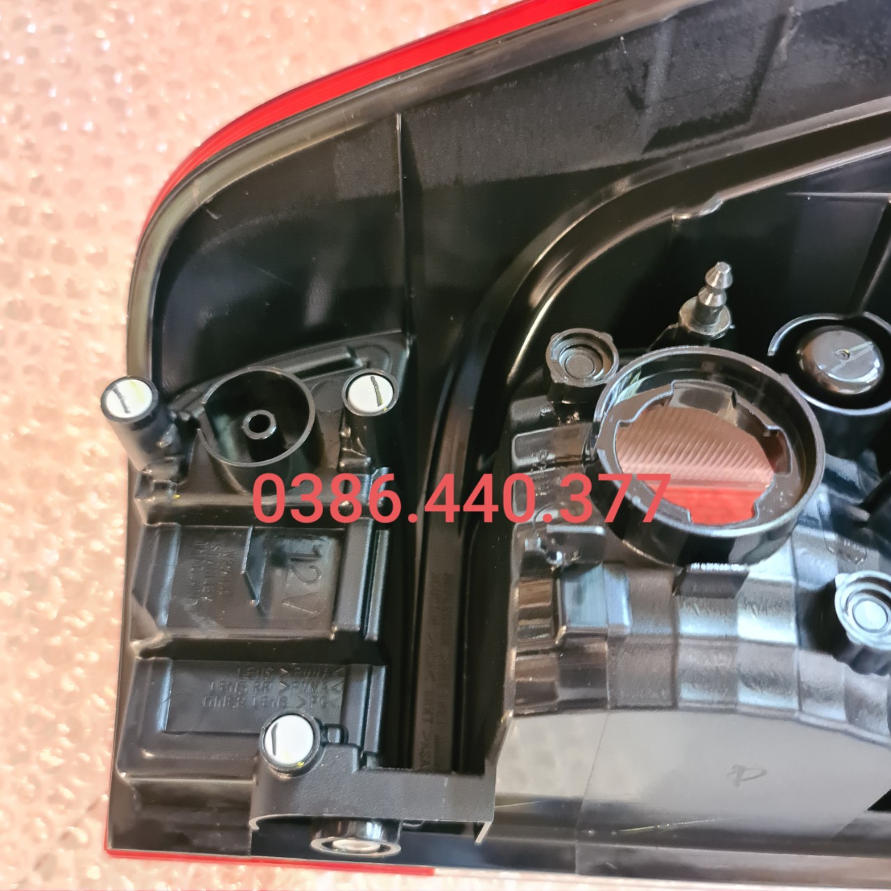 Đèn hậu Navara NP300 (Có phân vế, Giá 1 Chiếc) Xịn