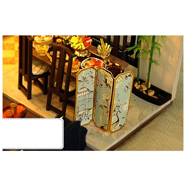 Mô hình nhà gỗ tự ráp Bóng trúc bên thềm