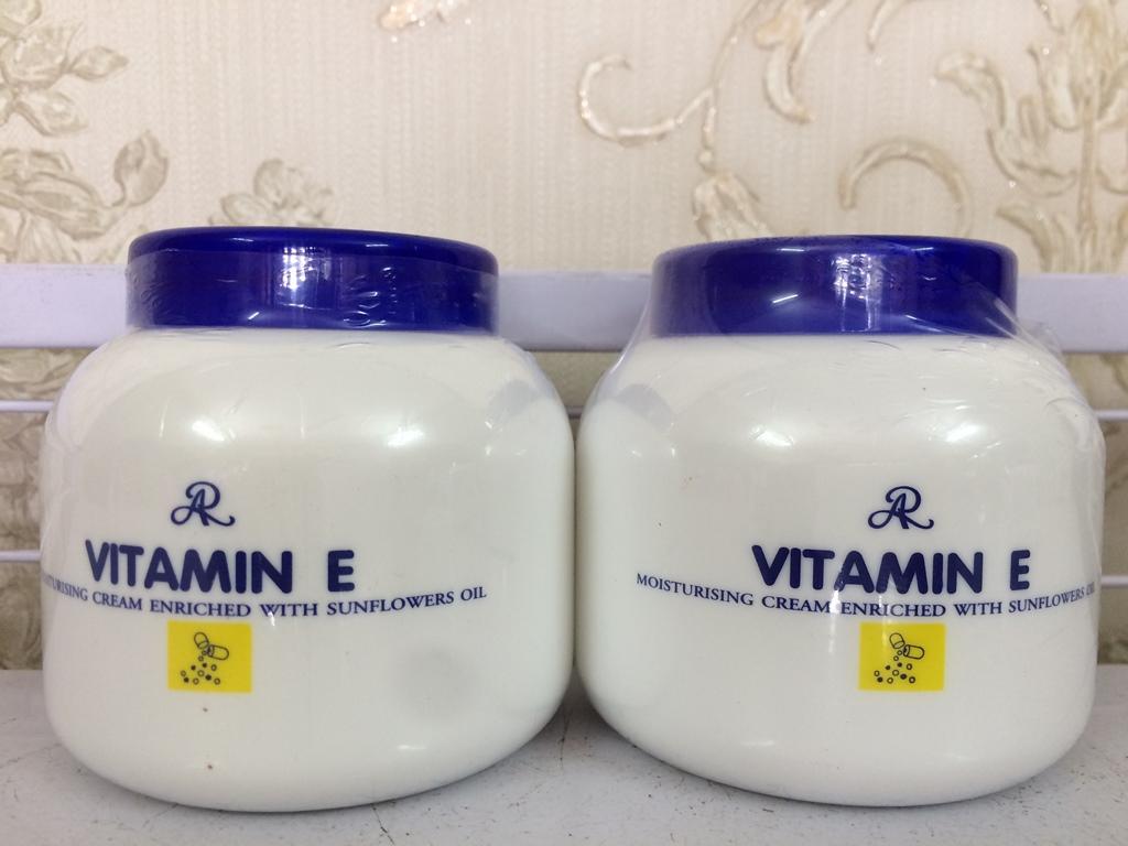 KEM DUONG AM ARON BỔ SUNG VITAMIN E