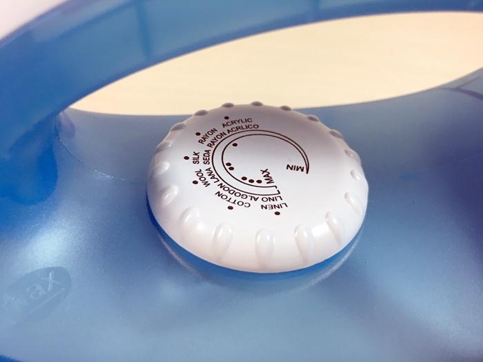 BÀN ỦI KHÔ CHỐNG DÍNH CM1126 COMET
