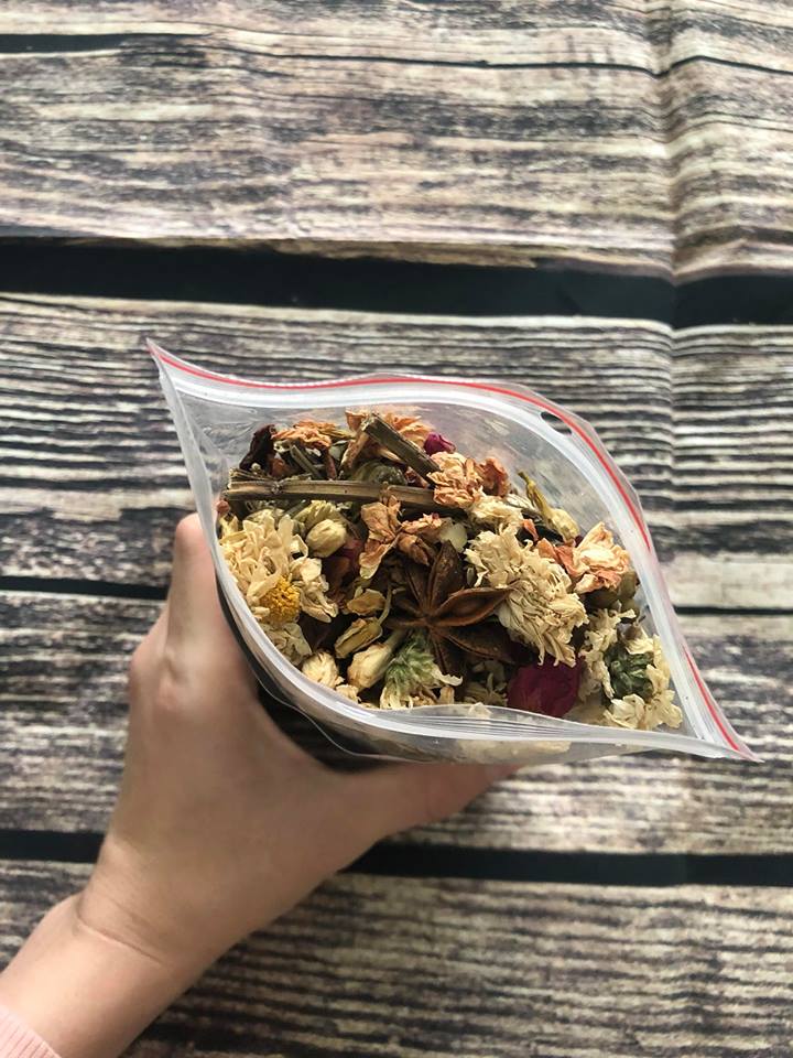 Thảo dược xông mặt từ thảo mộc thiên nhiên