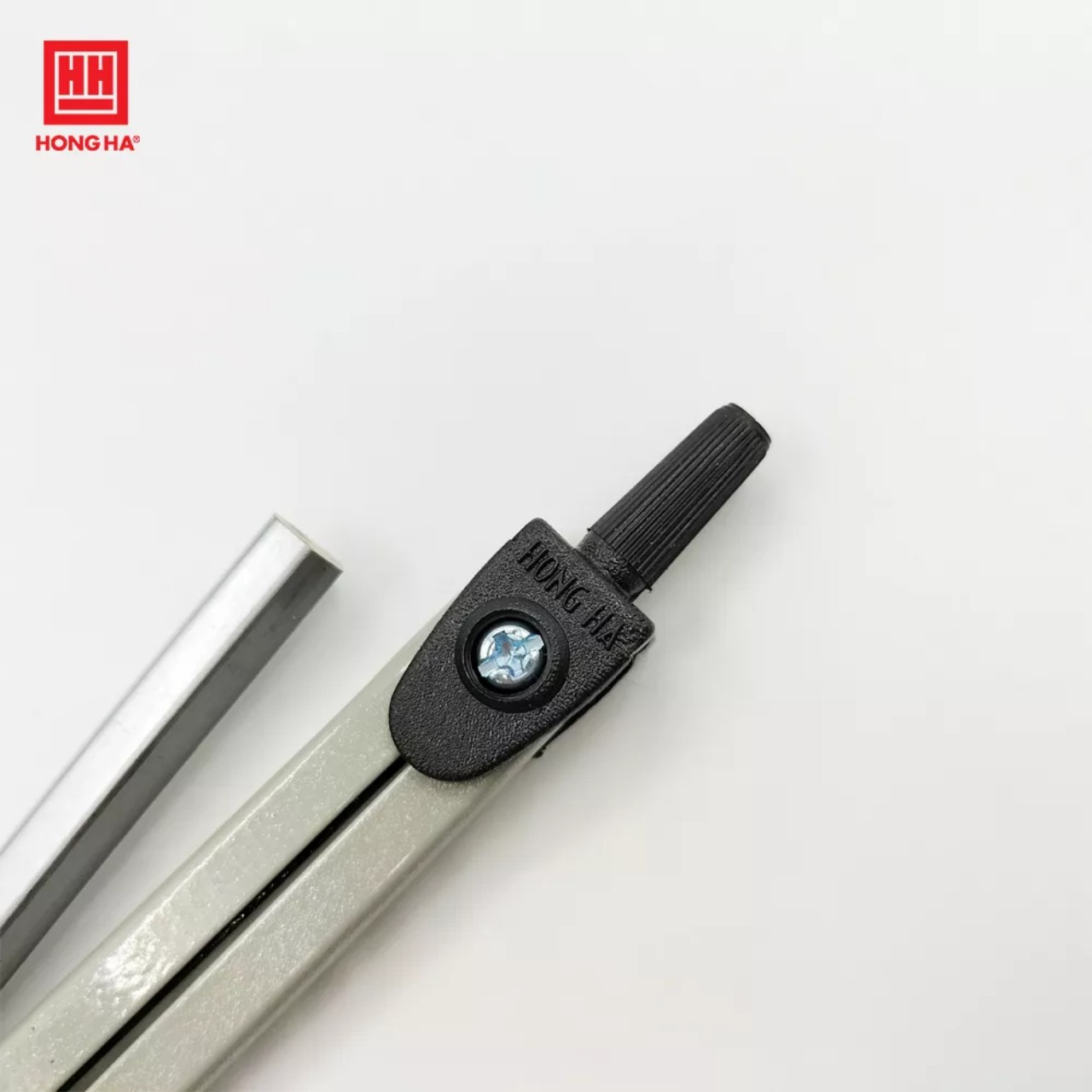 Compa chì gỗ Hồng Hà mã 3215