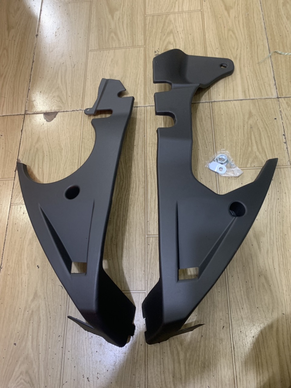 Mỏ cày xe exciter 150 màu đen nhám không tem
