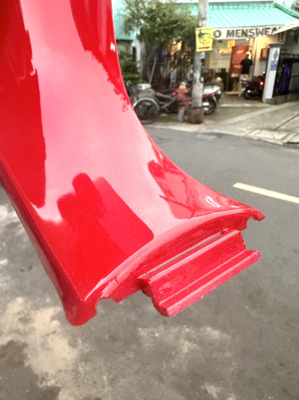 YẾM Ổ KHOÁ YÊN XE MAX 3 ( TRUNG QUỐC )