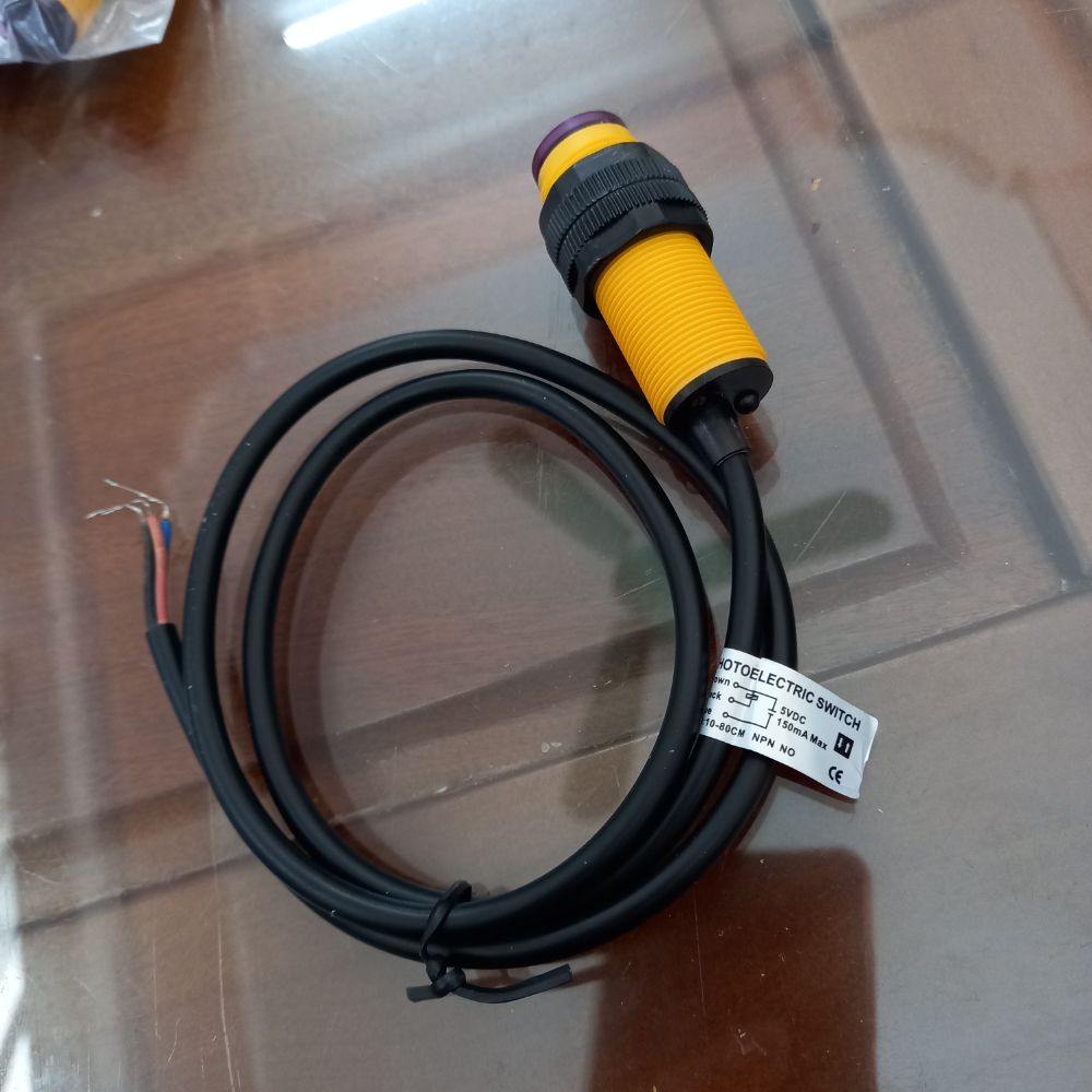 Cảm biến hồng ngoại quang điện E18-D80NK (Hàng cao cấp)