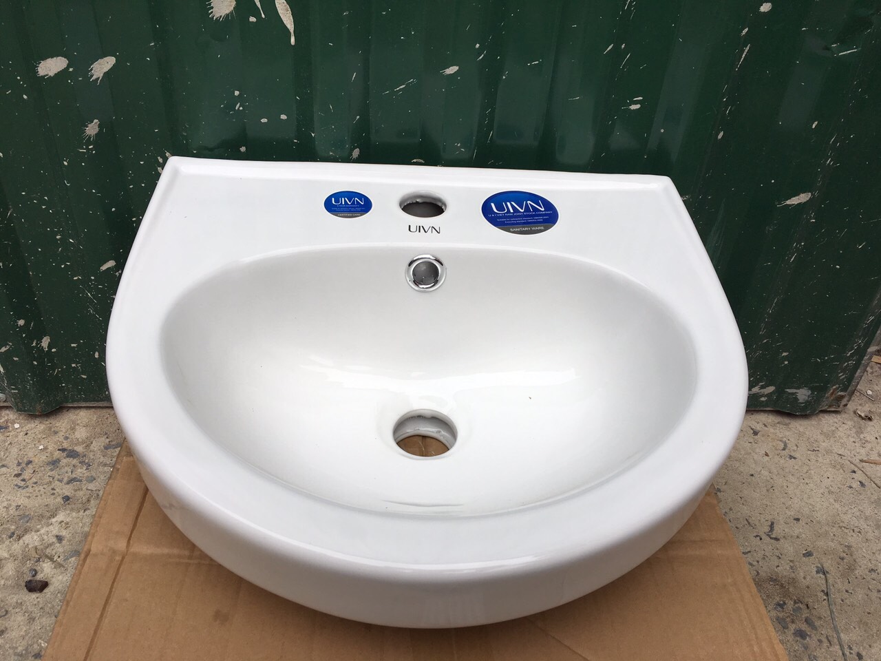 Lavabo gắn tường cỡ nhỏ BAT-400