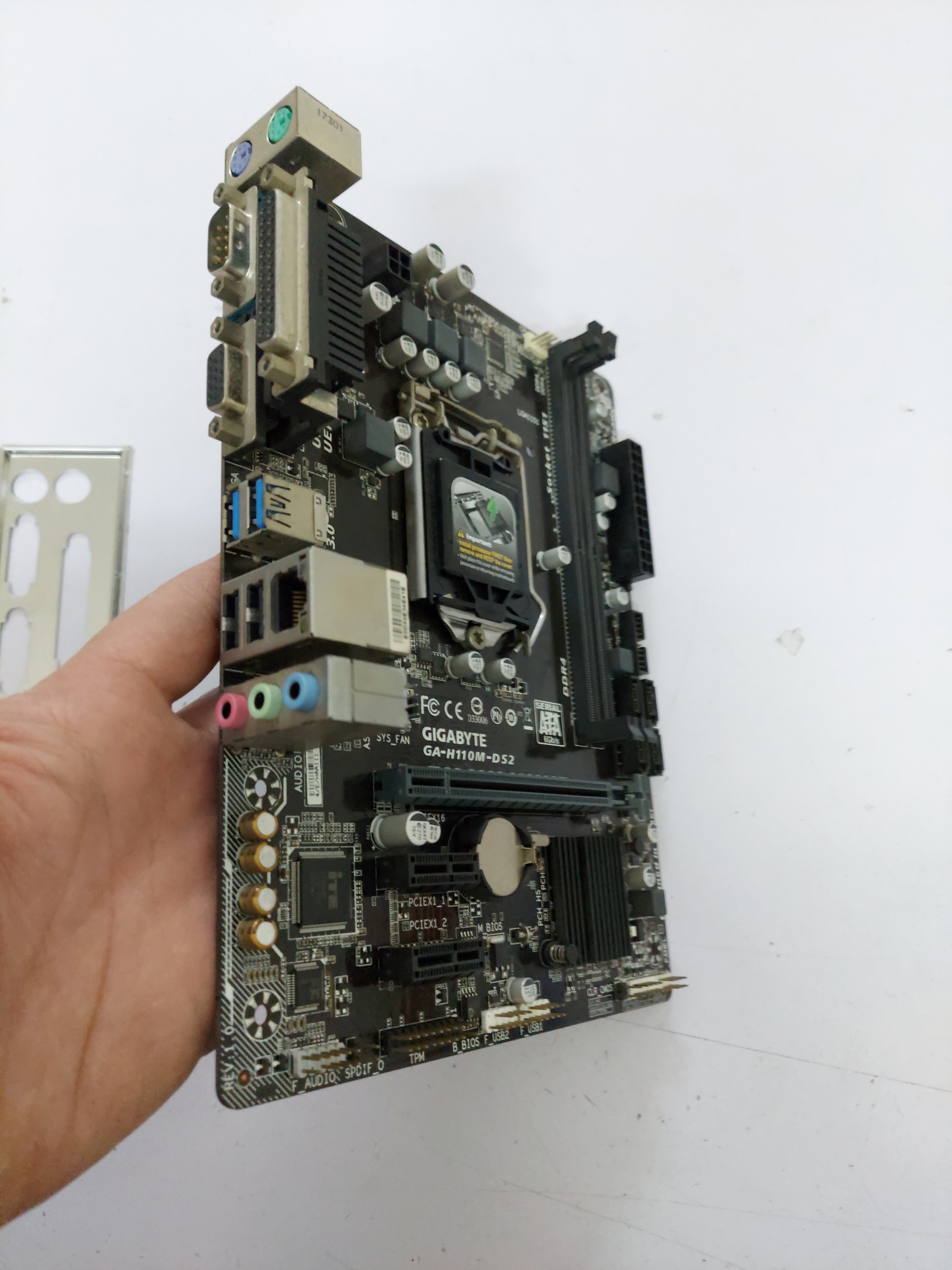 Main Gigabyte H110M-DS2 Socket 1151 DDR4 Zin