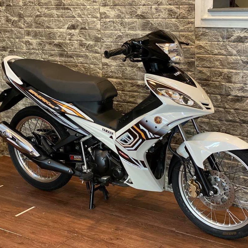 Tem rời ex 2010 dan xe trắng