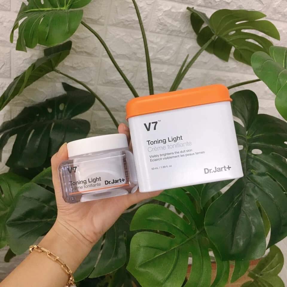 Kem Dưỡng Trắng Da V7 Toning Light Hàn Quốc