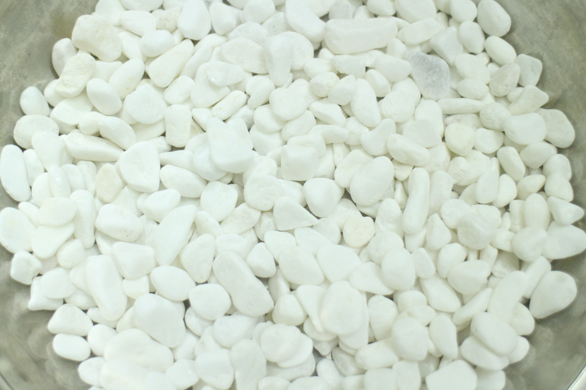 Sỏi trắng trang trí bể cá, sân vườn, cây cảnh (1kg)