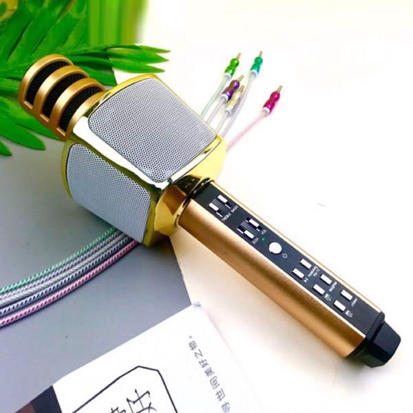 Micro hát karaoke Bluetooth SD17 cao cấp - Mic cầm tay mini, Micro hát karaoke Bluetooth kèm loa không dây SD17- Bass cực chuẩn hỗ trợ cổng cắm thẻ nhớ jack 3.5mm, Nghe Nhạc Cực Hay, Mic Bắt Giọng Rất Tốt