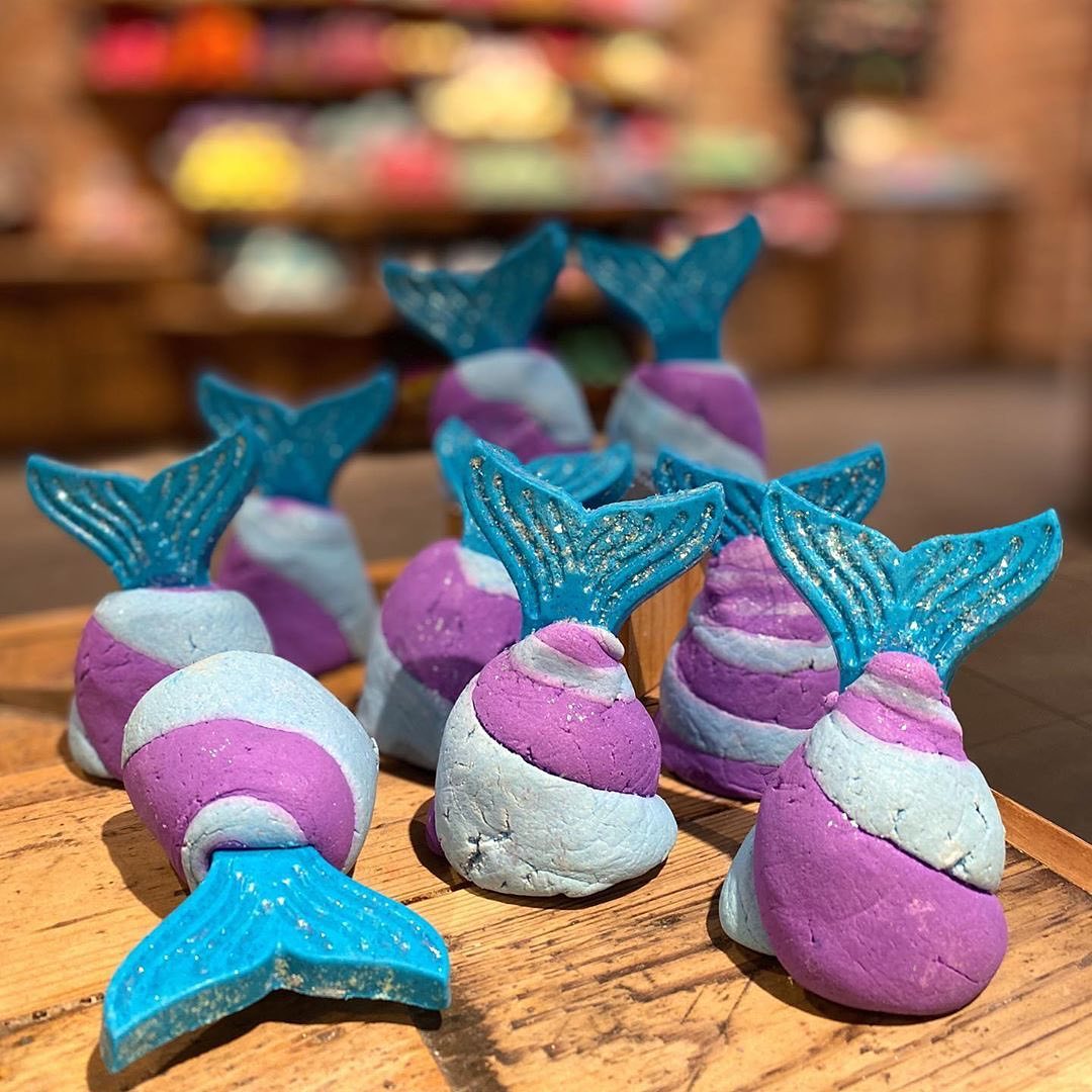 [HCM]Bánh tạo bọt tắm LUSH - Mermaid Tail bubble bar