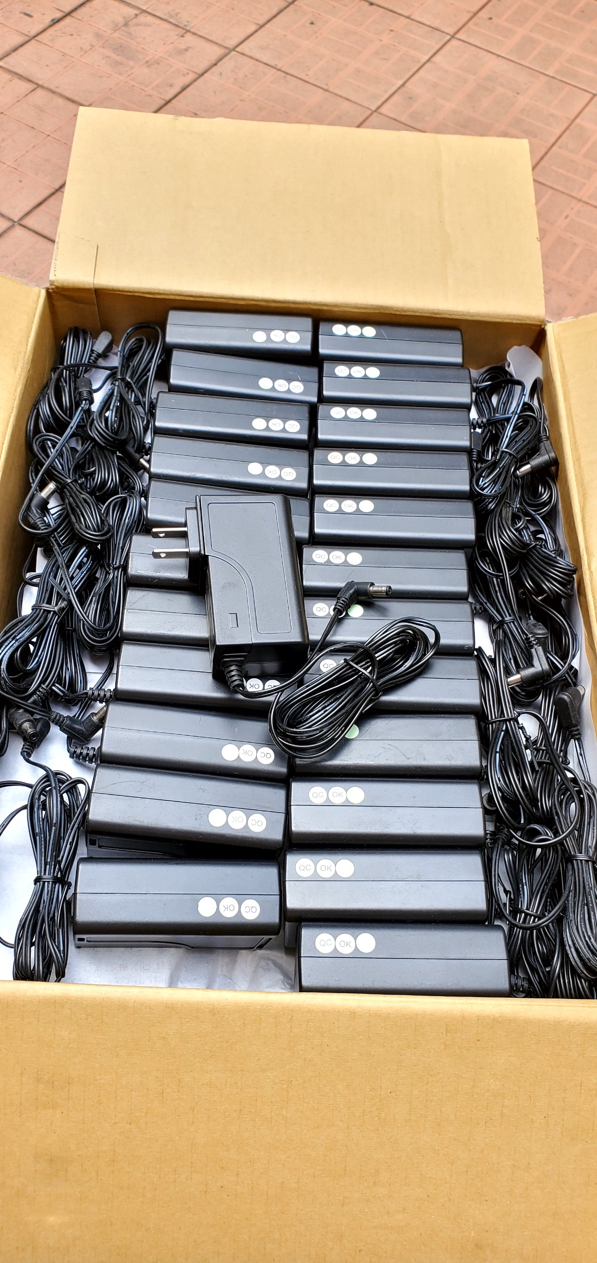 Adapter Elementech - 12V 2A Zin chính hãng (Jack 5.5 => 2.1mm) - 12v2a