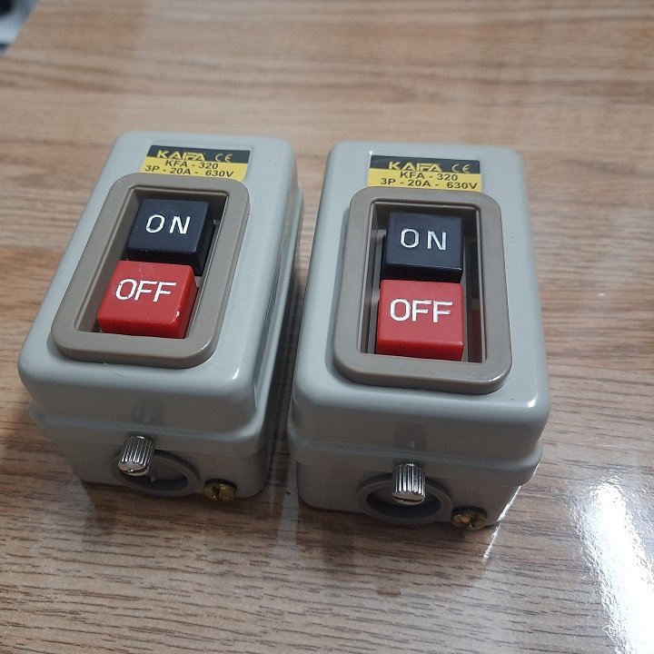 Công tắc nút nhấn 3 on - off pha 10a /15a / 30a bấm dính trung quốc và đài loan