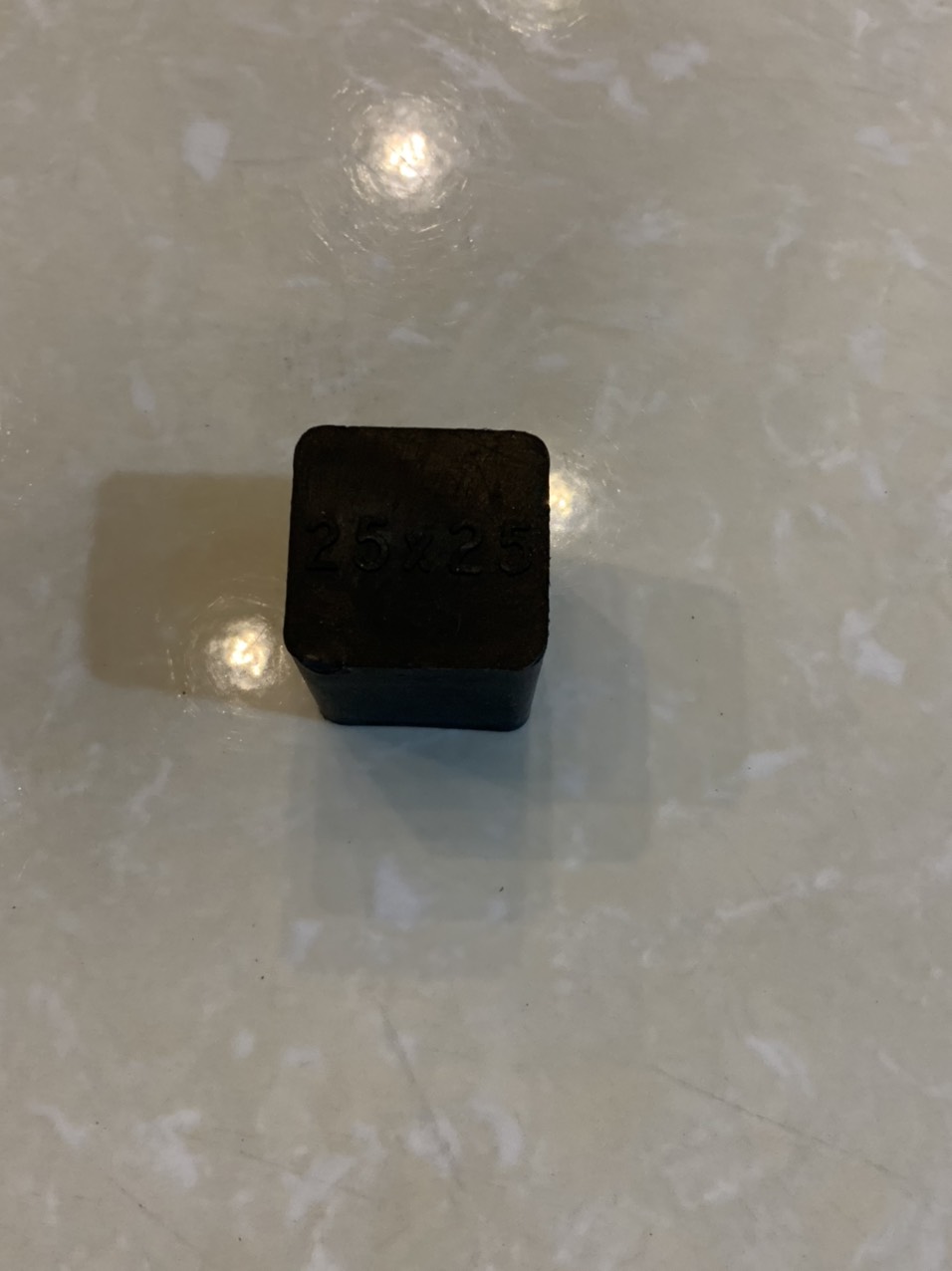 Nút bịt cao su 30x30 , bịt chân sắt, inox hộp 30x30 - Bịt ngoài - 1 set 20 chiếc